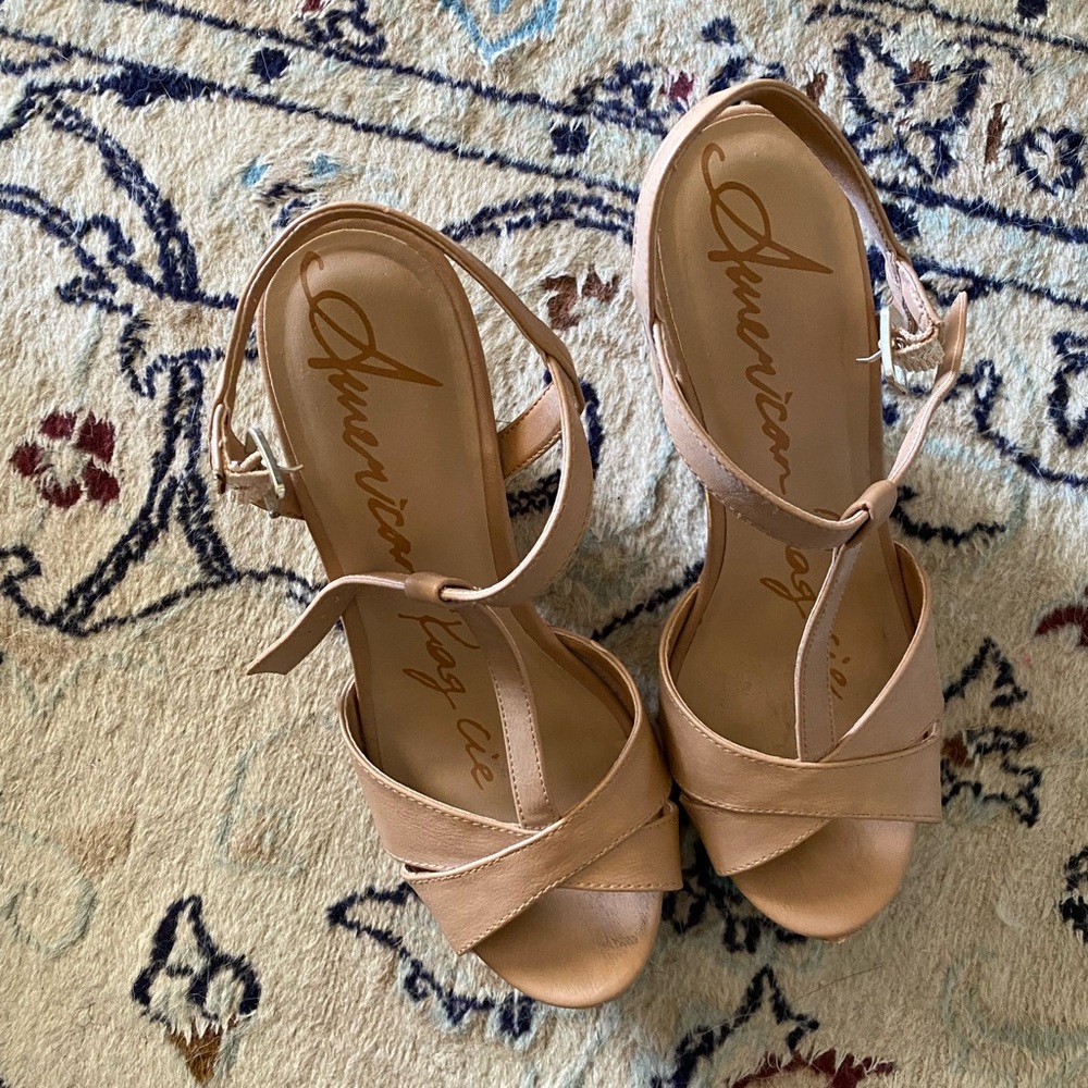 American Rag Women's Tan Sandals